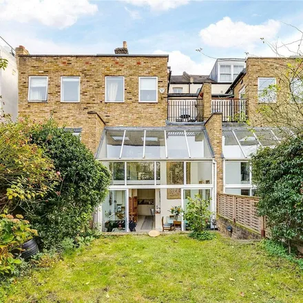 Rent this 3 bed apartment on Rosehill Road in London, SW18 2NT
