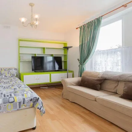 Image 2 - 18 Fawley Road, London, NW6 1UY, United Kingdom - Apartment for rent