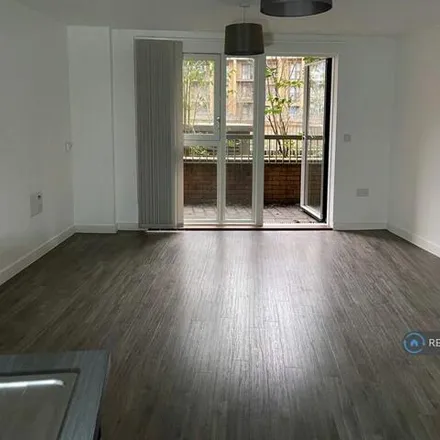 Rent this 1 bed apartment on Connersville Way in London, CR0 4FB