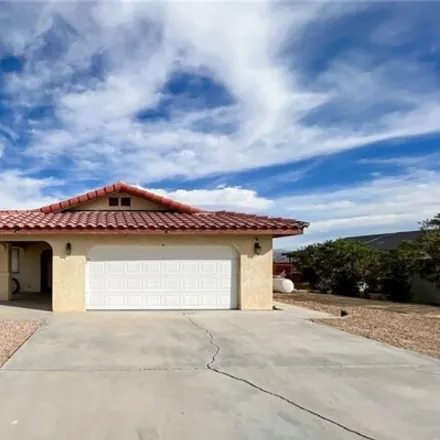 Rent this 3 bed house on El Paseo Drive in Harmony Acres, Twentynine Palms