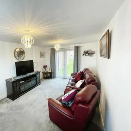 Image 3 - Burkwood View, Stanley, WF1 4GQ, United Kingdom - House for sale