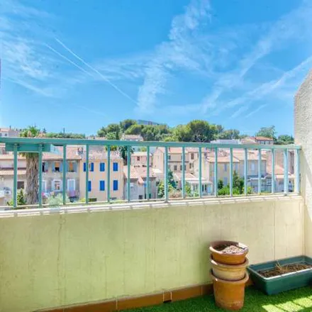 Rent this 4 bed apartment on 16 Avenue Nord du Petit Lycée in 13003 Marseille, France