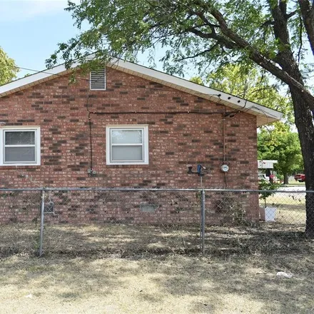 Image 3 - 505 South Sycamore Street, Archer City, Archer County, TX 76351, USA - House for sale