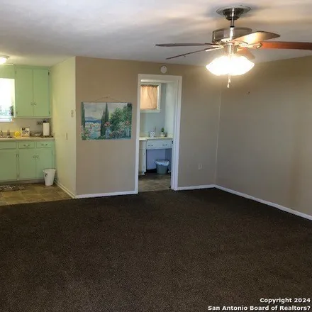 Image 3 - 1484 Wiltshire Avenue, Terrell Hills, Bexar County, TX 78209, USA - Apartment for rent