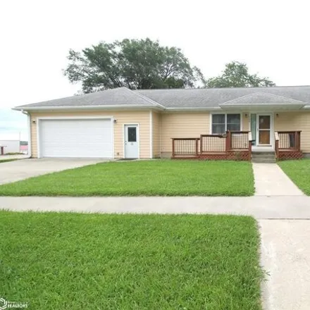 Buy this 3 bed house on 118 West Wells Street in Clarinda, IA 51632