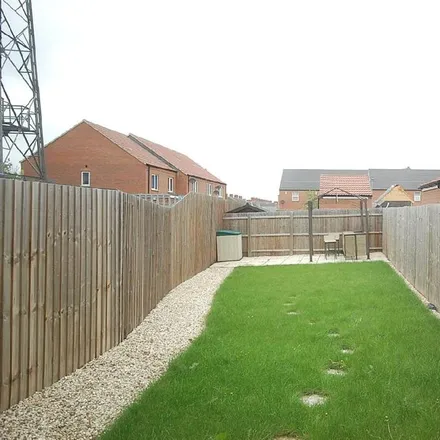 Image 7 - Danes Close, Grimsby, DN32 9TJ, United Kingdom - Townhouse for rent