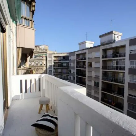 Image 5 - Carrer de Sant Vicent Màrtir, 153, 46007 Valencia, Spain - Apartment for rent