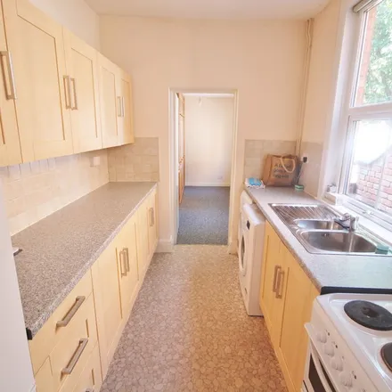 Rent this 3 bed apartment on Minehead Street in Leicester, LE3 0SL