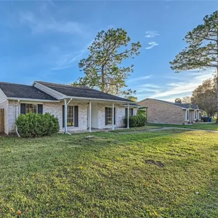 Buy this 3 bed house on 517 Mary Ann Drive in Friendswood, TX 77546