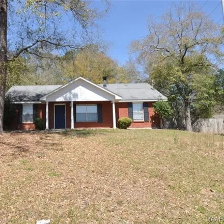 Rent this 3 bed house on 102 Live Oak in Upper Kingston, Prattville