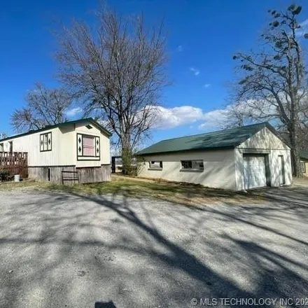 Buy this studio apartment on 63601 Recreation Road in Rocky Point, Wagoner County