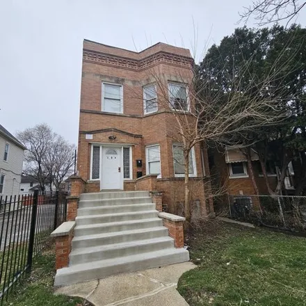 Buy this 9 bed house on 318 North Laramie Avenue in Chicago, IL 60651