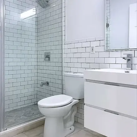 Rent this 4 bed apartment on 149 Ridge Street in New York, NY 10002