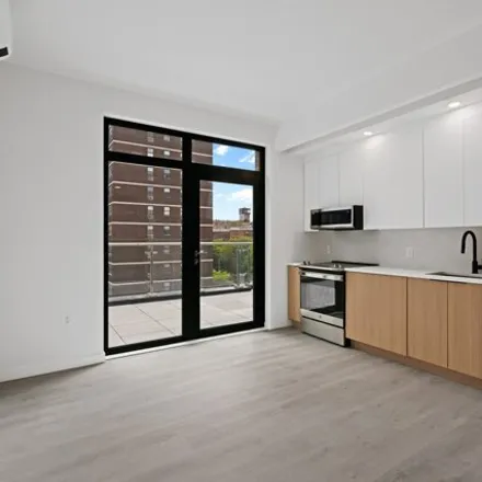 Image 3 - 26-50 4th Street, New York, NY 11102, USA - House for rent