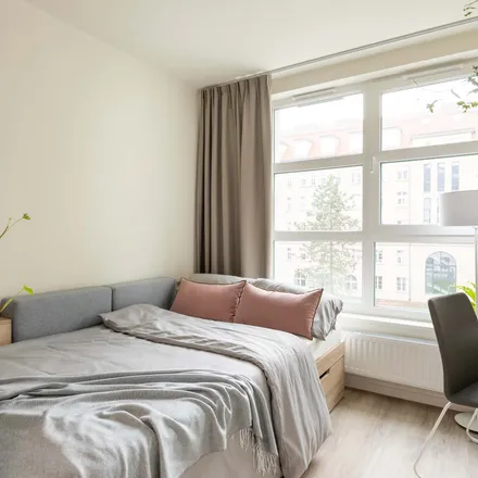 Rent this 2 bed room on Grzegórzecka 20 in 31-531 Krakow, Poland