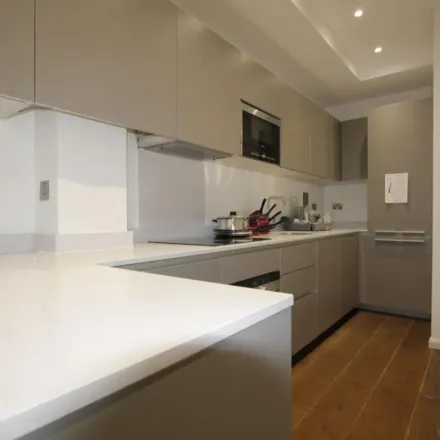 Image 4 - 107 Vanbrugh Hill, London, SE10 9HB, United Kingdom - Apartment for rent