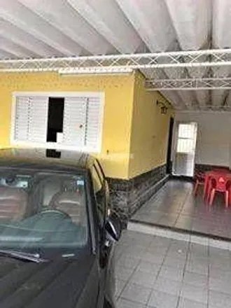 Buy this 3 bed house on Rua Napoleão Monteiro in Jardim Valparaíba, São José dos Campos - SP