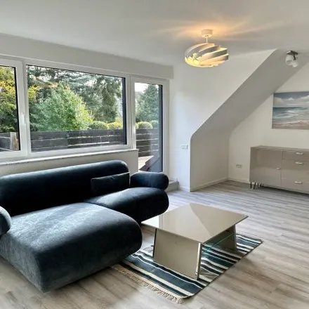 Rent this 3 bed apartment on An der Schanz 11 in 40489 Dusseldorf, Germany