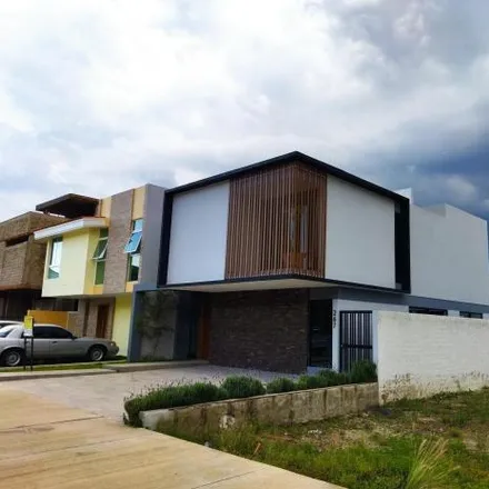 Buy this studio house on Plaza Aleira in Prolongación Los Robles Sur, Girasoles Elite
