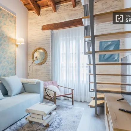 Rent this studio apartment on Carrer del Botànic in 25, 46008 Valencia