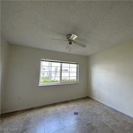 Image 8 - 3407 Winkler Avenue, Fort Myers, FL 33901, USA - Condo for rent