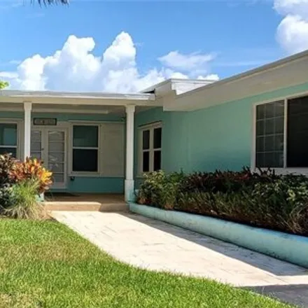 Image 1 - 1011 Hill Street, New Smyrna Beach, FL 32169, USA - House for rent