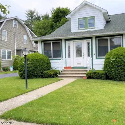 Buy this 3 bed house on 2 Greenwich Street in Riverdale, Morris County