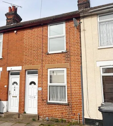 Rent this 2 bed townhouse on Tennyson Road in Ipswich, IP4 1PG