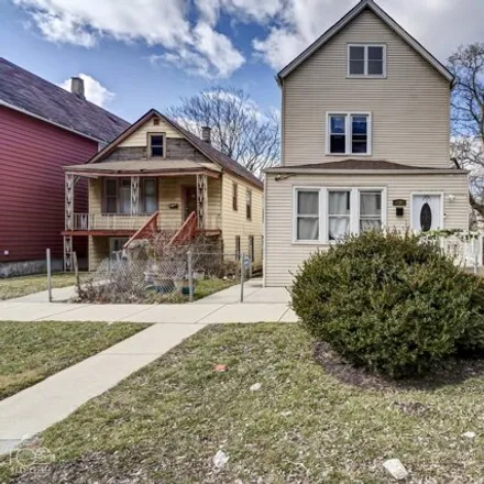 Buy this 6 bed house on 8826 South Marquette Avenue in Chicago, IL 60617
