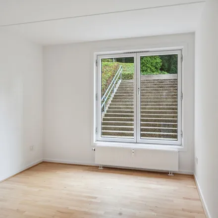 Rent this 2 bed apartment on J.P. Larsens Vej 116 in 8220 Brabrand, Denmark