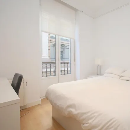 Rent this 1 bed apartment on Madrid in HIFI 25, Calle del Barquillo