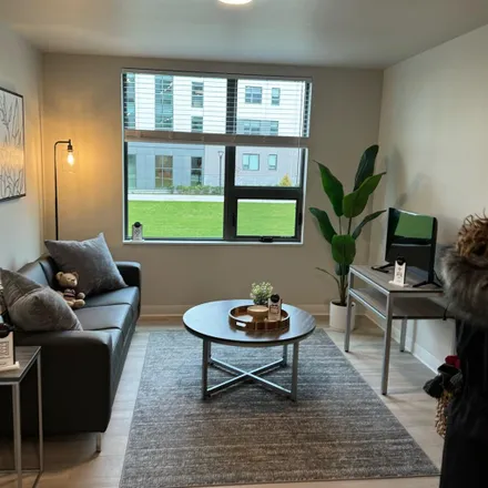 Rent this 1 bed room on University of Massachusetts Amherst in Orchard Hill to Sylvan Footpath, Amherst