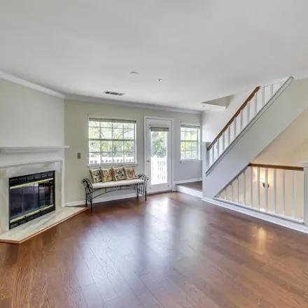 Image 5 - 5707 Chapman Mill Drive, North Bethesda, MD 20852, USA - Apartment for rent