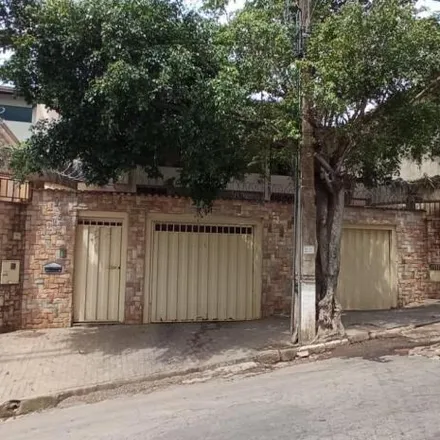 Image 2 - Rua Tenente Porteira, Arcádia, Conselheiro Lafaiete - MG, 36400-170, Brazil - House for sale