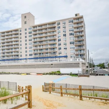 Buy this studio condo on Margate Towers in 9400 Atlantic Avenue, Margate City