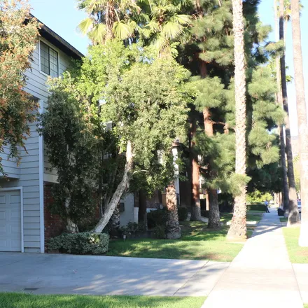 Rent this 1 bed townhouse on Glendale