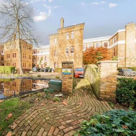 Buy this 3 bed apartment on Osterley Views in West Park Road, London