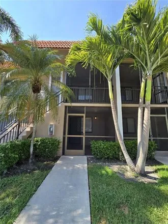 Buy this 2 bed condo on 425 Lakeview Drive in Weston, FL 33326