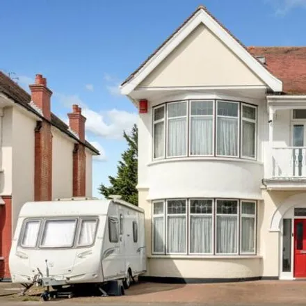 Buy this 4 bed duplex on Shaftesbury Avenue in Southend-on-Sea, SS1 3AN