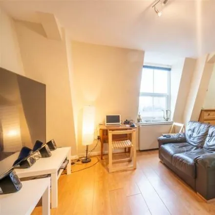 Rent this studio apartment on 7 in 9 Moorgate Avenue, Sheffield