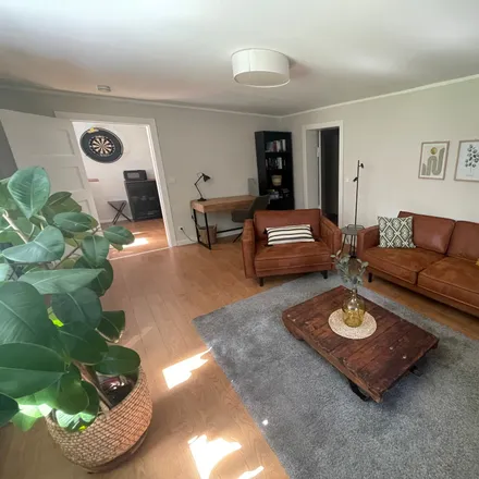 Rent this 1 bed apartment on Frohnauer Straße 166 in 13465 Berlin, Germany