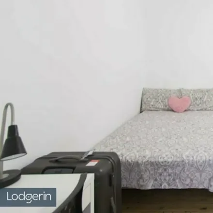 Rent this studio room on The Kooples in Calle de Claudio Coello, 43