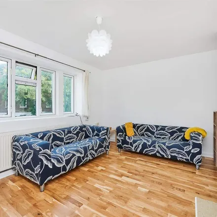 Rent this 3 bed apartment on Kindell House in Mortlake High Street, London