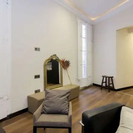 Image 6 - Carrer d'Estruc, 8, 08010 Barcelona, Spain - Apartment for rent