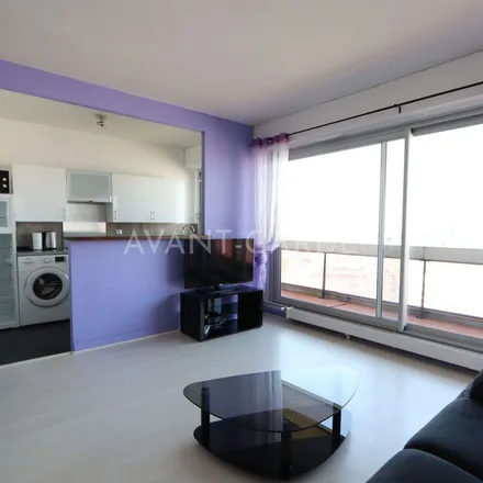 Rent this 1 bed apartment on 4bis Rue Cartault in 92800 Puteaux, France
