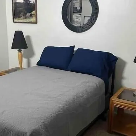 Rent this 1 bed apartment on Thunder Bay in ON P7E 3W1, Canada