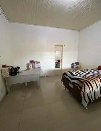 Buy this 2 bed house on Feira do Coroado in Avenida Cosme Ferreira, Aleixo