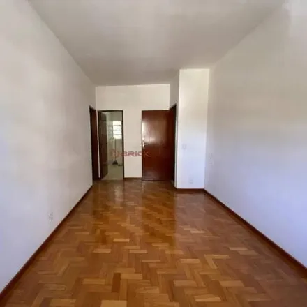 Buy this 2 bed apartment on Rua Alexandre Fleming in Várzea, Teresópolis - RJ