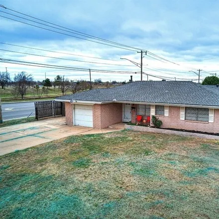 Buy this 3 bed house on 2891 Southwest 77th Street in Oklahoma City, OK 73159