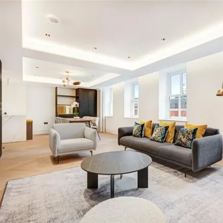 Rent this 2 bed apartment on 12 Stanhope Gate in London, W1K 1AW
